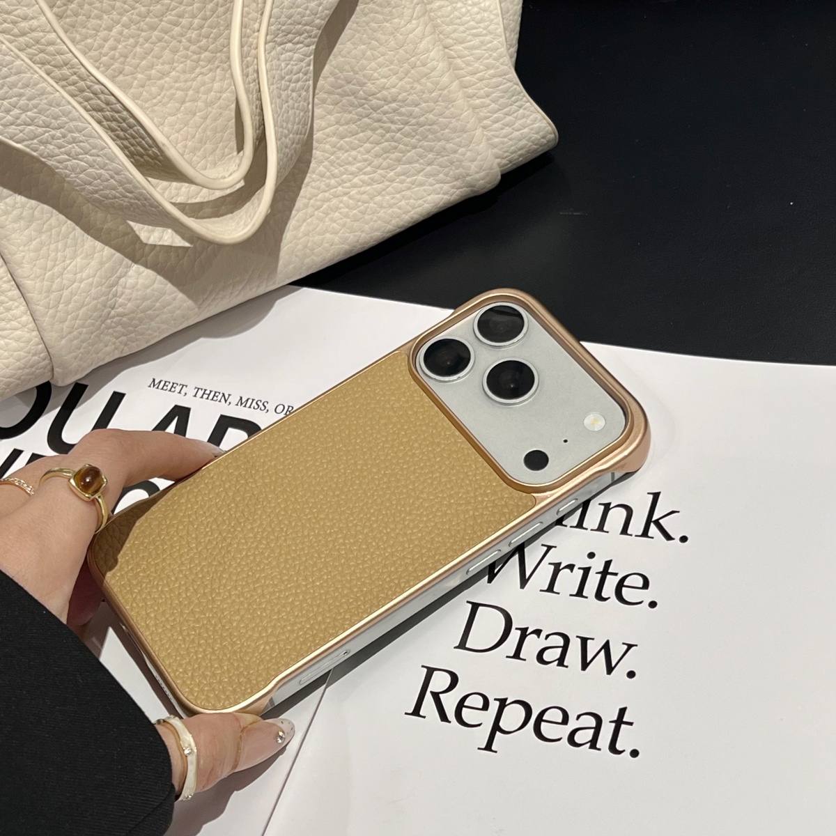 Ultradunne, frameloze, koelend - Ultra Thin Frameless Phone Cover recensie en prijs